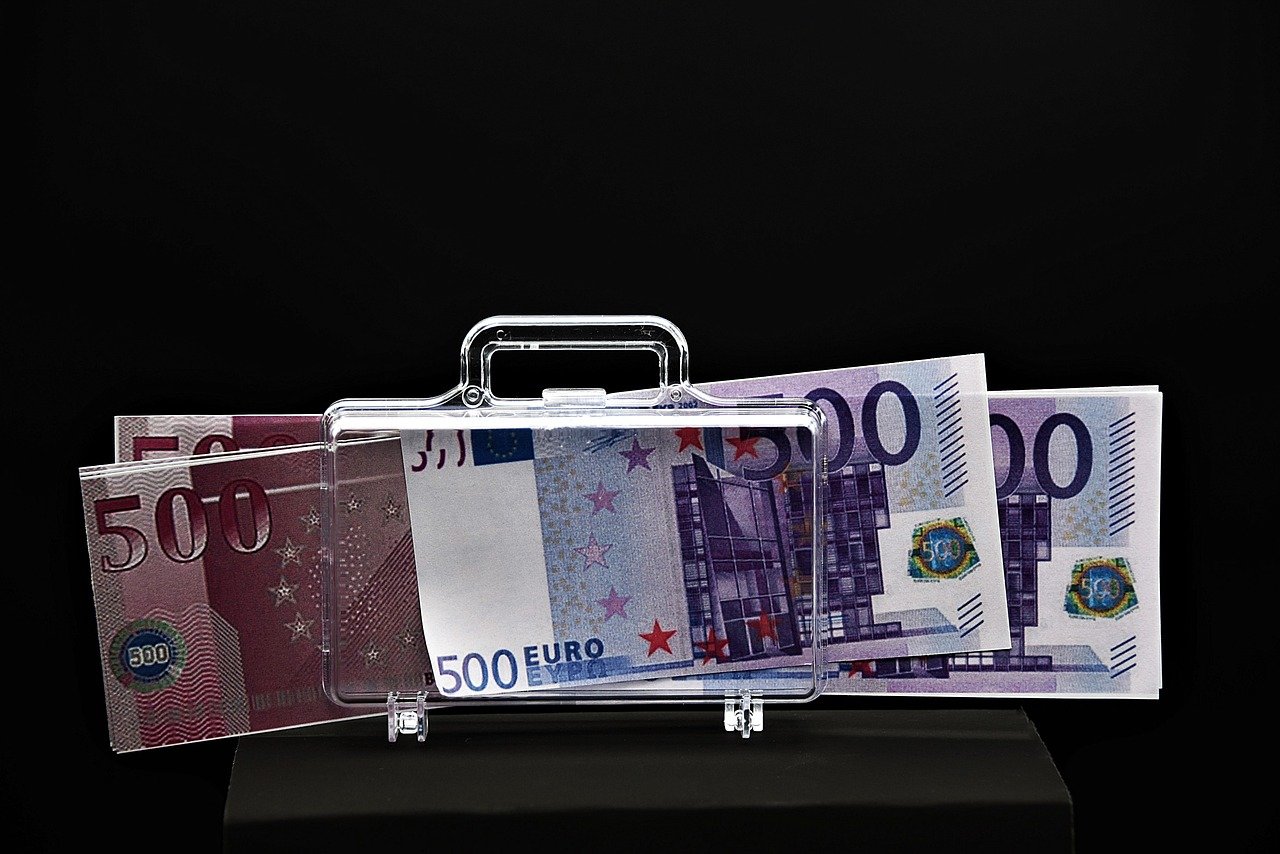 How to Make Money Online as a Teenager